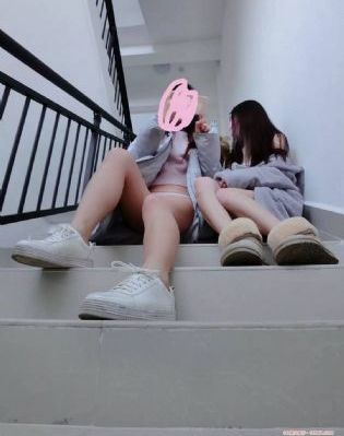 嗯～啊～轻一点丝瓜视频_免VIP免费在线观看